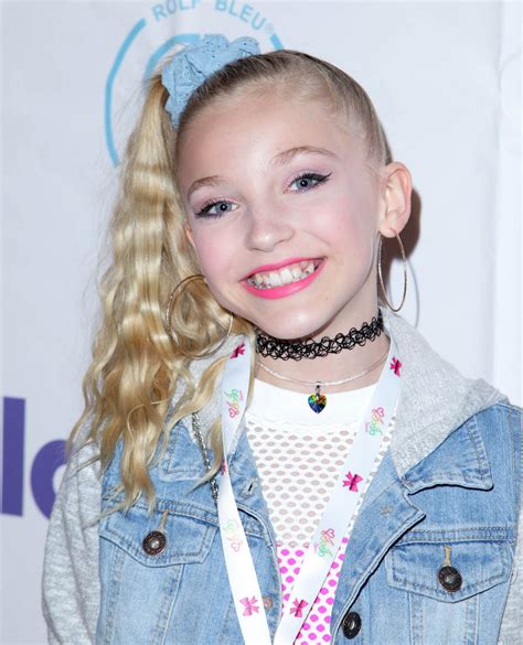 brynn rumfallo born|Brynn Rumfallo (Dance Moms) Age, Boyfriend, Net。